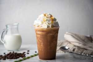 Frappe de caramelo bajo en carbohidratos